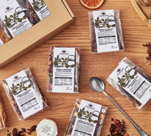 Zestaw herbat OWOCOWYCH z hibiskusem na prezent z okienkiem MANGO-TANGO