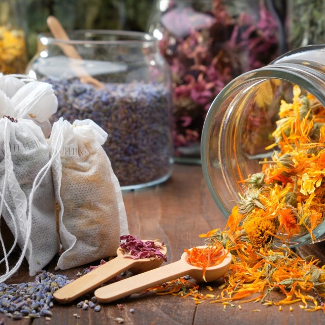 KWIATY JADALNE nagietek suszony PŁATKI NAGIETKA jakość 50g