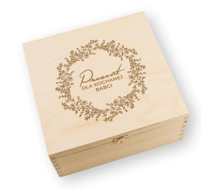 Skrzynka prezentowa dla babci zestaw pyszności