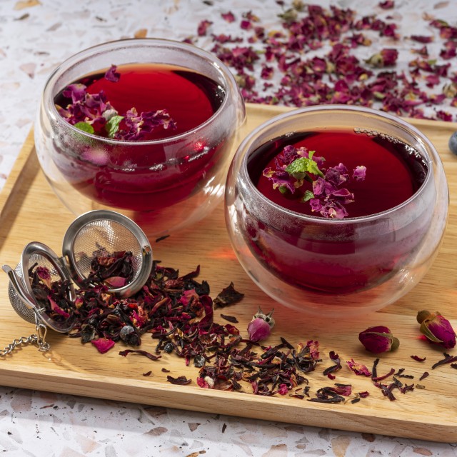 Kosz prezentowy ZESTAW z nadrukiem HERBATA SYROP ekskluzywny prezent