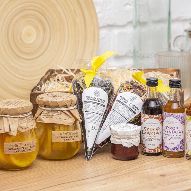 Zestaw prezentowy pyszności herbata syropy